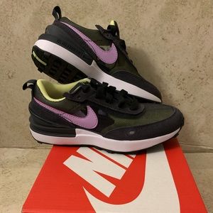Nike Waffle One size 12c black, lavender, neon